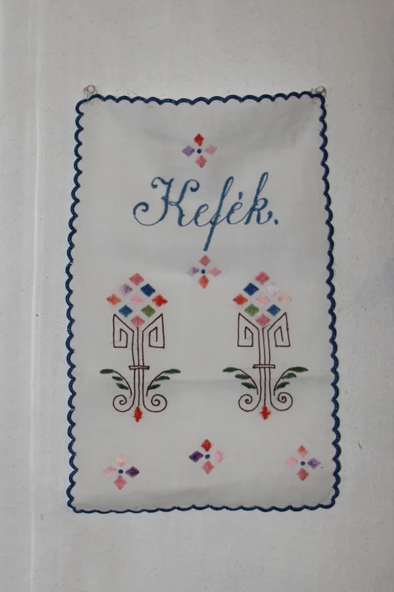Small wall hanging (without brush holder pocket)