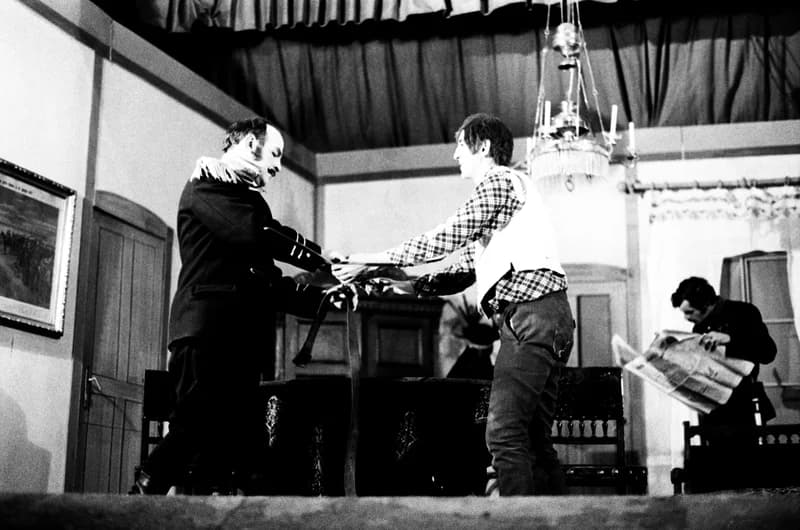 Review of Romanian amateur actors