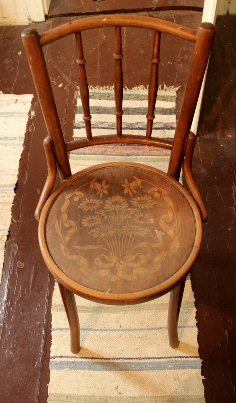 Chair – Thonet chair