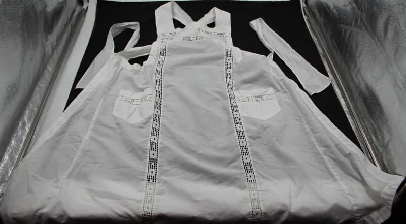 Bib apron