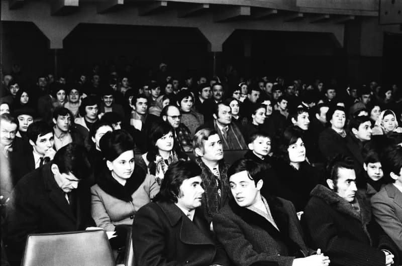 Review of Romanian amateur actors