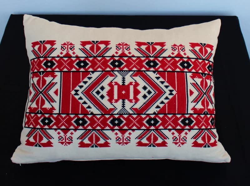 Decorative pillow