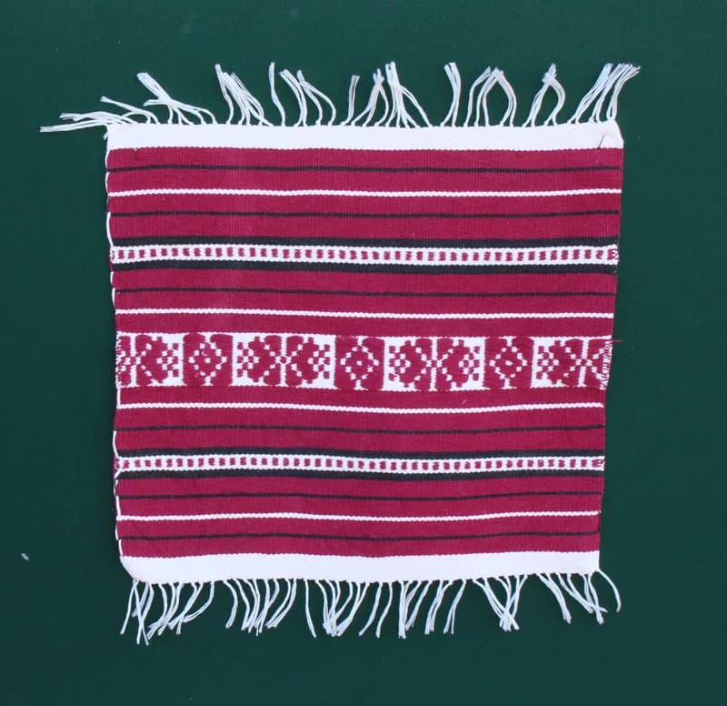 Souvenir (small woven tablecloth)