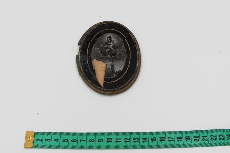 Holy picture – Marian devotional object