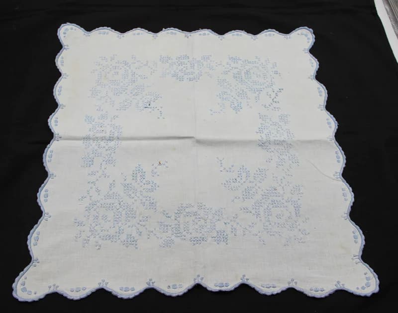 Small tablecloth