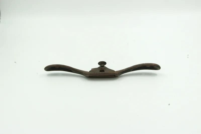 Drawknife / two-handed drawknife